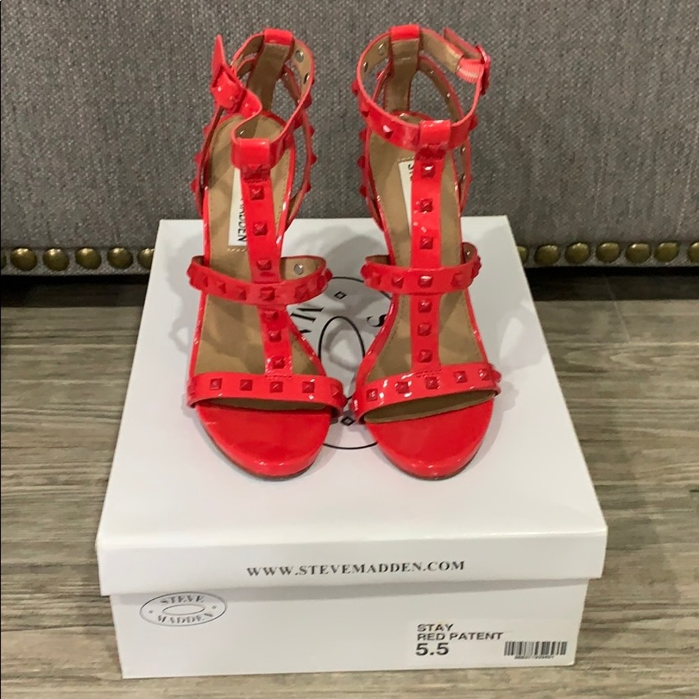 Steve Madden “Stay” heels